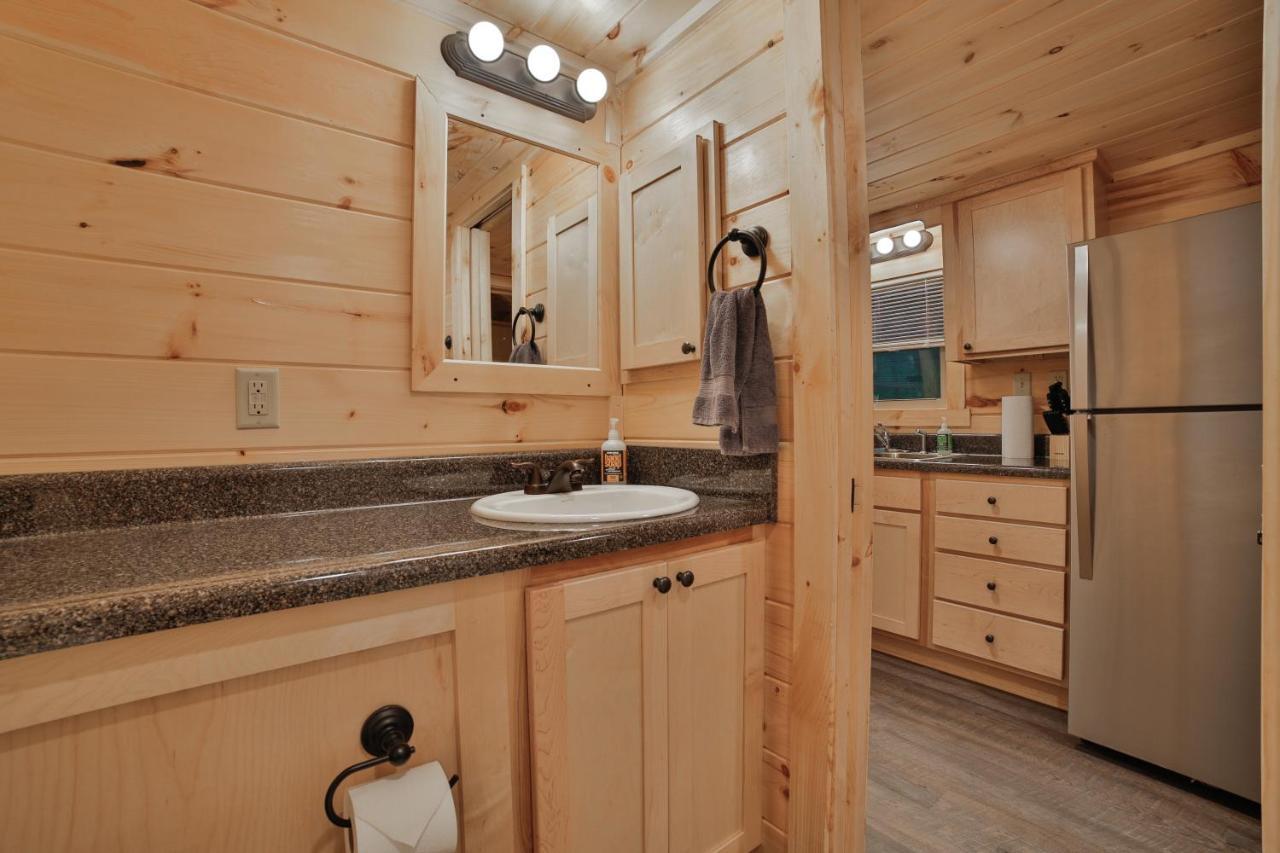 Ernie Cabin Wauhatchie Woodlands Tiny Cabin Chattanooga Exteriör bild